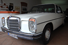 Mercedes Benz 230/6